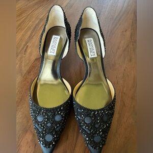 Badgley Mischka Ginny D’Orsey black pumps Size 6 
2 inch Kitten heel